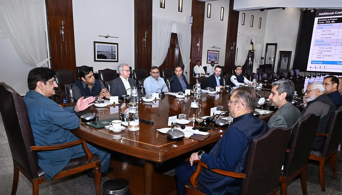 ڪنڌڪوٽ، گهوٽڪي پل جي حوالي سان هڪ مهيني ۾ پنج اجلاس ڪيا ويا,وڏي وزير مراد علي شاهه