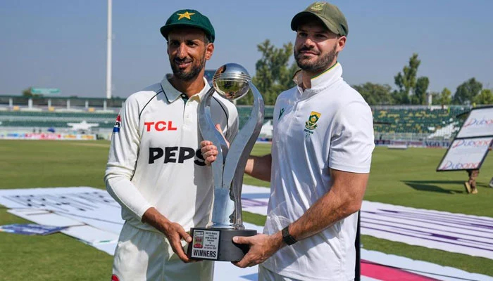پنڊي ٽيسٽ ۾ بالرن کان پوءِ بيٽر به ناڪام، پاڪستان کي ڏکڻ آفريڪا هٿان