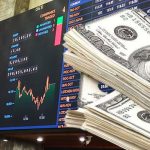 اسٽاڪ مارڪيٽ ۾ تيزي جو رجحان، ڊالر سستو ٿي ويو