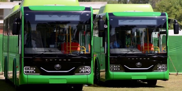 پنجاب جي وڏي وزير جو سڀني شهرن ۾ پبلڪ ٽرانسپورٽ مفت ڪرڻ جو اعلان